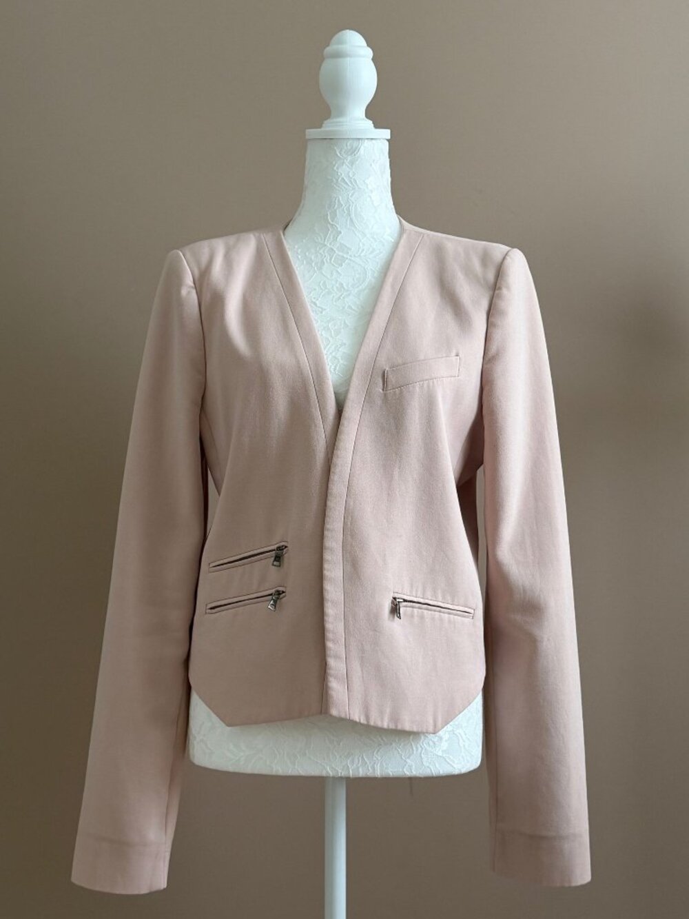 BCBGMAXAZRIA pink blaze Size L.
